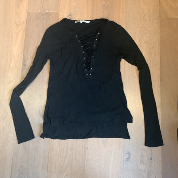 Pam & Gela top size P - Picture 2 of 2